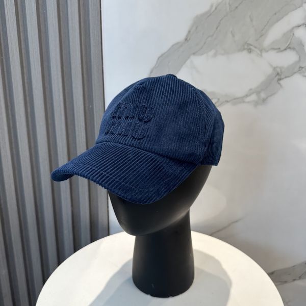 M*iuMiu  Hats Top XX20250411-11