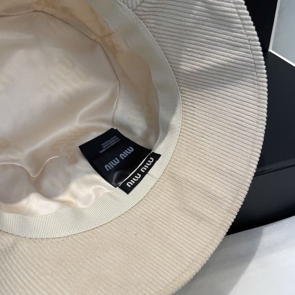 M*iuMiu  Hats Top XX20250411-12
