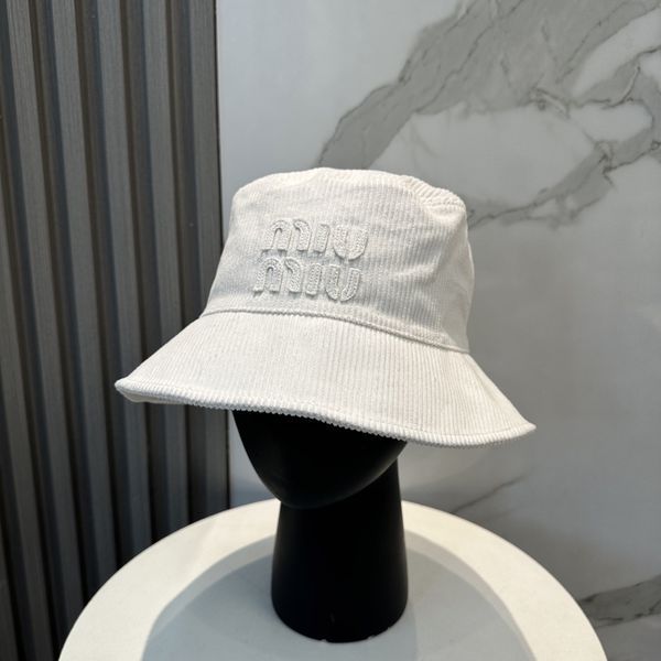M*iuMiu  Hats Top XX20250411-12