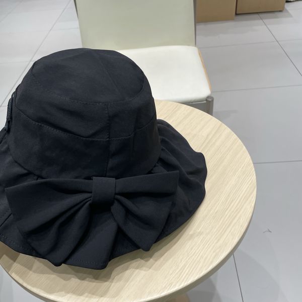 C*hanel  Hats Top XX20250411-16