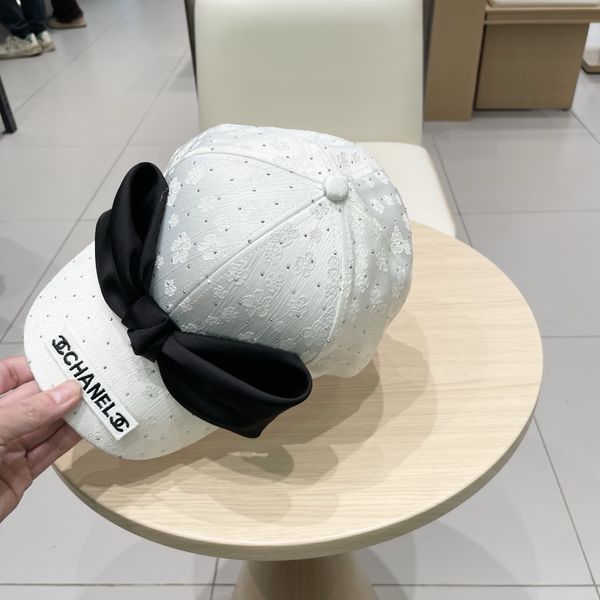 C*hanel  Hats Top XX20250411-22