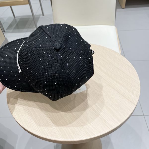 C*hanel  Hats Top XX20250411-30