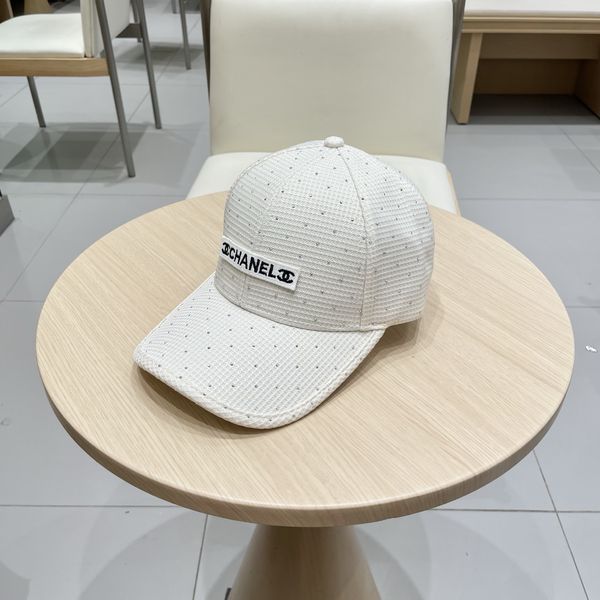 C*hanel  Hats Top XX20250411-30