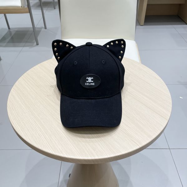 C*eline  Hats Top XX20250411-32