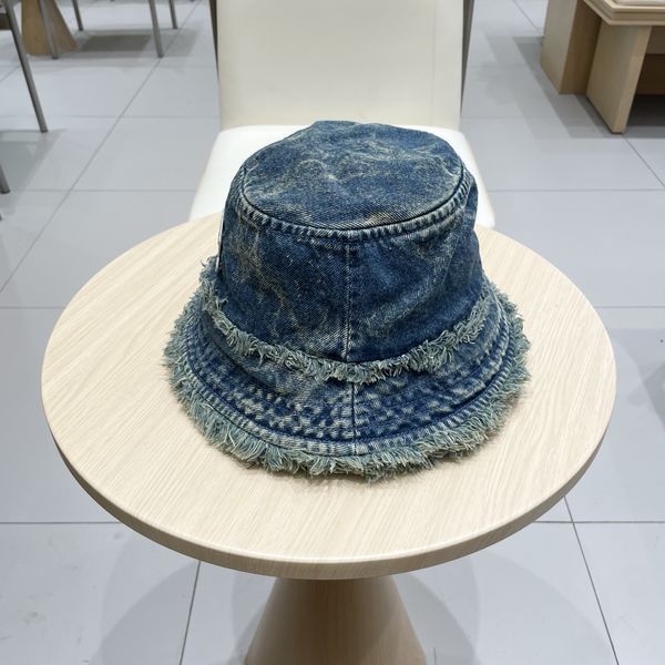 C*hanel  Hats Top XX20250411-39
