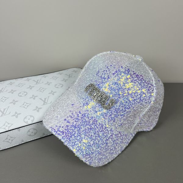 M*iuMiu  Hats Top XX20250411-40