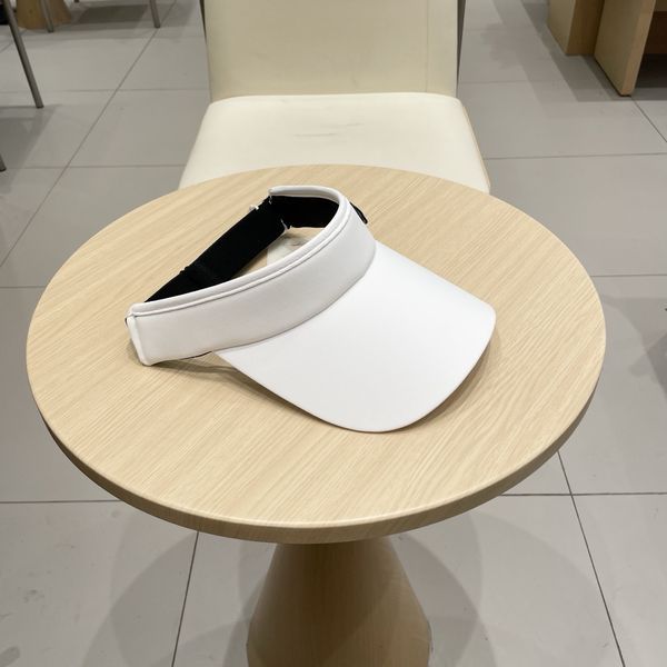 C*hanel  Hats Top XX20250411-55