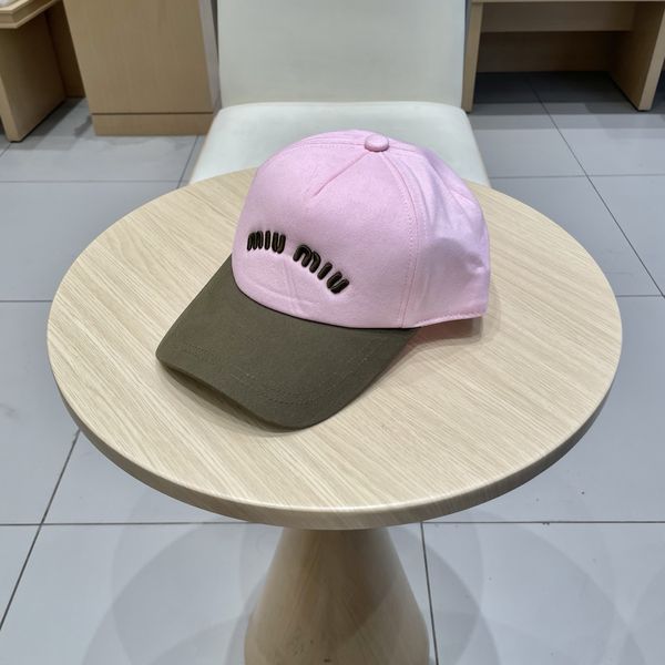 M*iuMiu  Hats Top XX20250413-42