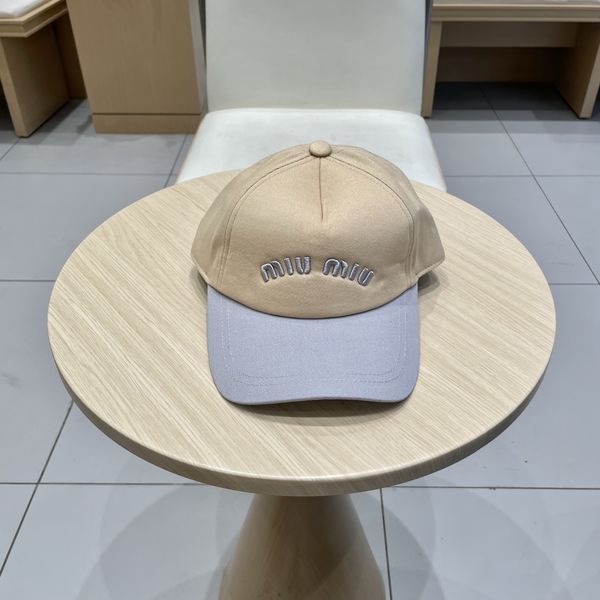M*iuMiu  Hats Top XX20250413-42