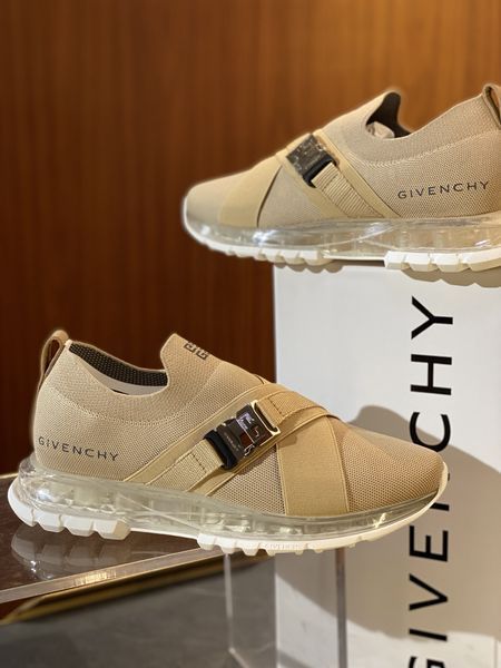 Givenchy  Top  Sneaker Low RR 20250415-146