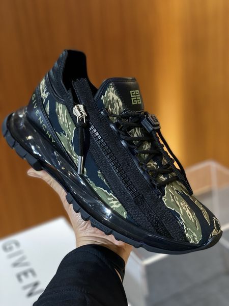 G*ivenchy Top Sneaker Low RR 20250416-138