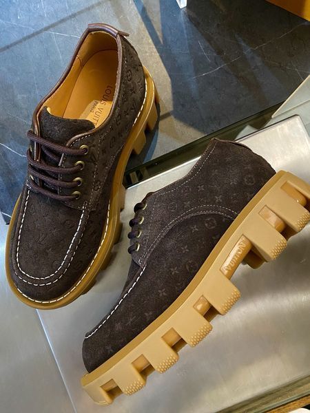 L*ouis V*uitton Top Loafer RR20250417-49