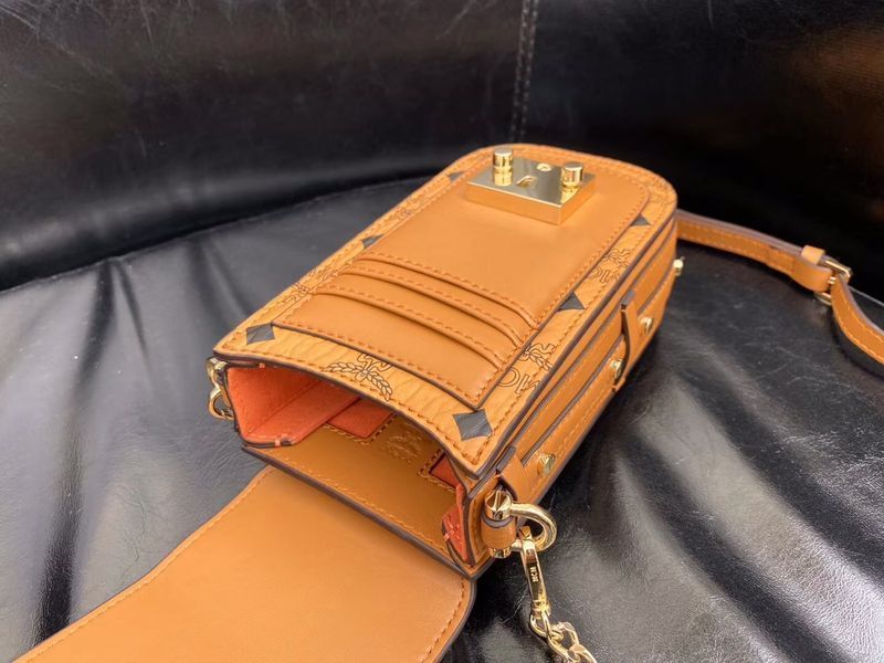 M*CM Top Bag 19*10*5cm