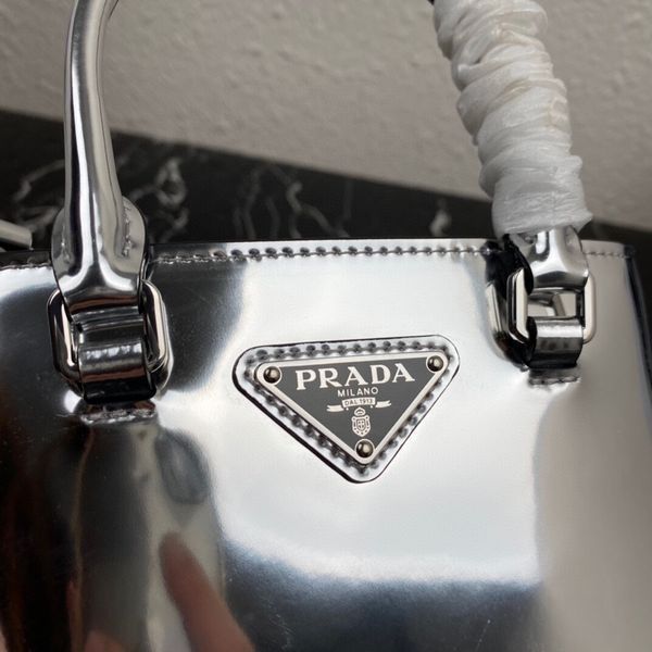 P*rada Top Bag 23*18*2.5cm