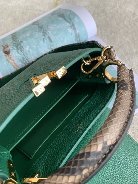 L*ouis V*uitton Top Bag 21x14x8cm