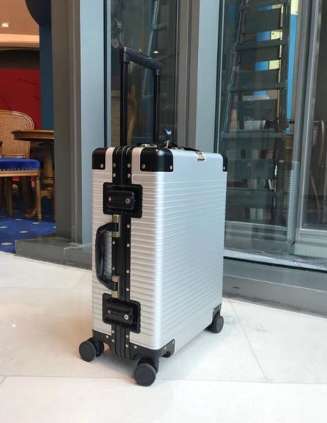 Luggage ask price on whatsapp