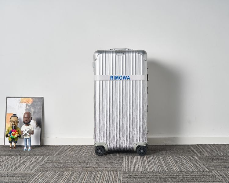 Luggage ask price on whatsapp