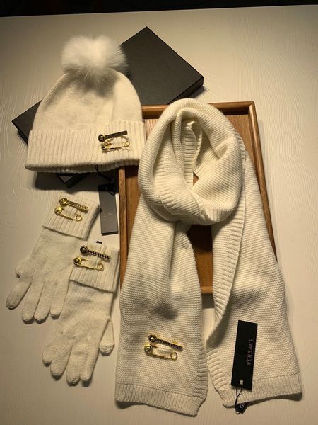 Scarf three-piece