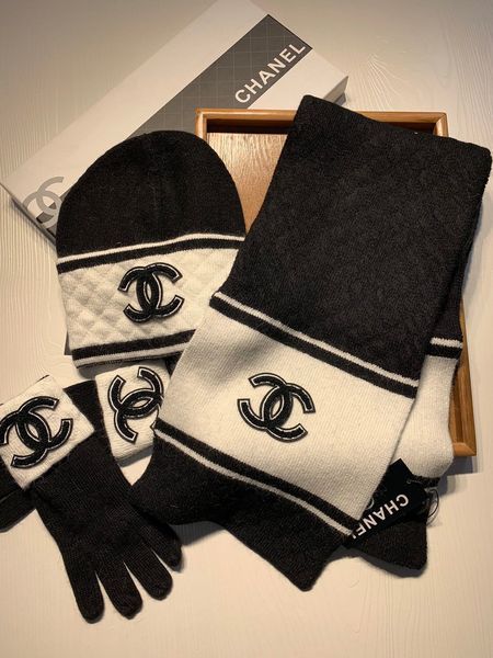 Scarf three-piece